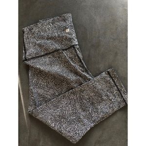 lululemon hi-rise wunder under crop 21” / 10